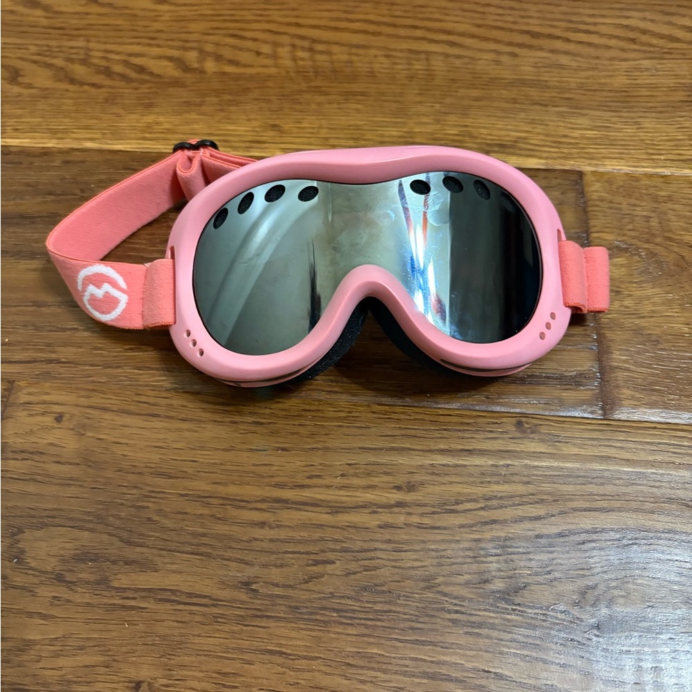 Magellan Outdoors Coral Kids Snow Goggles
